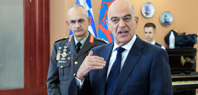 Τσίπρας: Ελπίδες μέσα στη φορμόλη  και… σοκ μεταδημοκρατίας