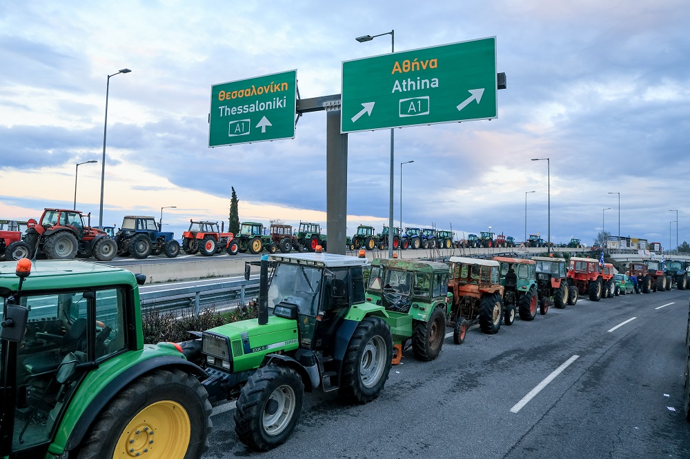 Παρεμβάσεις ΠΕ & ΔΕ: Νίκη στον αγώνα του κόσμου της αγροτιάς!