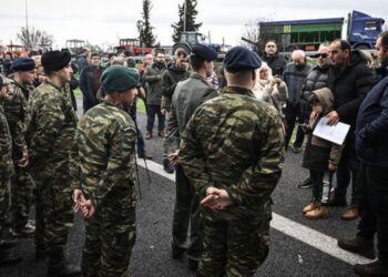 Κομμουνιστική Απελευθέρωση: Να σταματήσουν οι διώξεις των στρατευμένων που αγωνίζονται