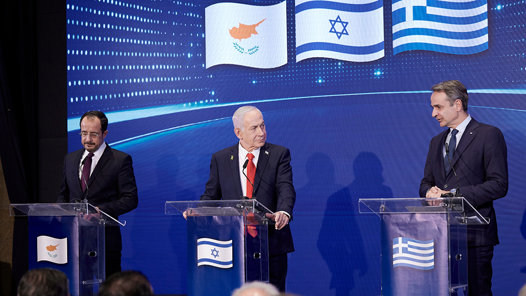 Κυβέρνηση πολέμων, εξοπλισμών, ΝΑΤΟ και ΕΕ