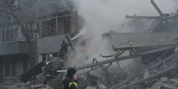 Ουκρανία: Το παζάρι συνεχίζεται,  ο πόλεμος μαίνεται