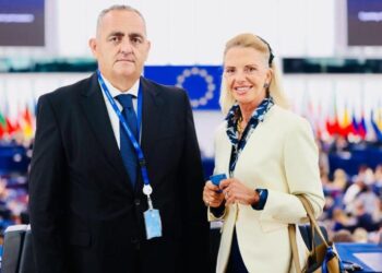 Φανατική στήριξη της ΝΔ στη συμφωνία-καταστροφή Mercosur