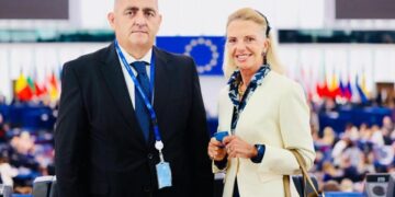 Φανατική στήριξη της ΝΔ στη συμφωνία-καταστροφή Mercosur