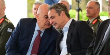 ΑΝΤΑΡΣΥΑ: Δένδιας-Μητσοτάκης κηρύττουν πόλεμο στη νεολαία