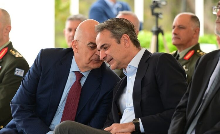 ΑΝΤΑΡΣΥΑ: Δένδιας-Μητσοτάκης κηρύττουν πόλεμο στη νεολαία