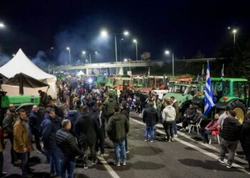 Στο κενό οι μεθοδεύσεις της κυβέρνησης για στημένο διάλογο με τους αγρότες, μονόδρομος η κλιμάκωση του αγώνα