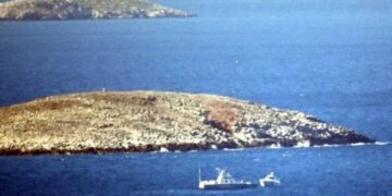 30 χρόνια από τα Ίμια: Η πολεμική απειλή πιο έντονη από το 1996