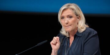 Γράμμα από Γαλλία: Η Λεπέν και αν εγέρασε…