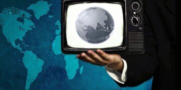 Η «ενσωματωμένη δημοσιογραφία» ξανακτυπά, μιλώντας «αμερικάνικα» για την απαγωγή Μαδούρο