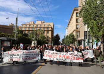 Διώξεις στην εκπαίδευση: Νέες δυναμικές κινητοποιήσεις σε όλη τη χώρα (φωτο + βίντεο)