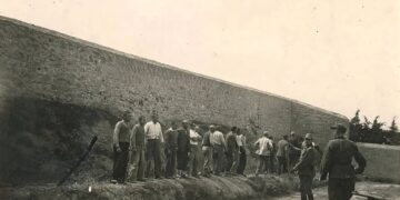 Aστική τάξη και Εθνική Αντίσταση: Όταν το Κολωνάκι έλεγε «σιγά μην κλάψω» για τους 200 της Καισαριανής