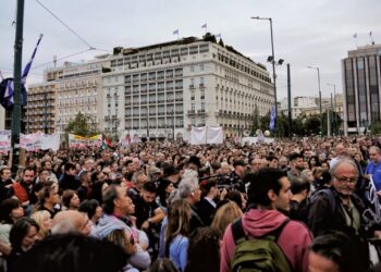 28/2: Κάλεσμα περιφερειακών-δημοτικών κινήσεων στις συγκεντρώσεις για τα Τέμπη