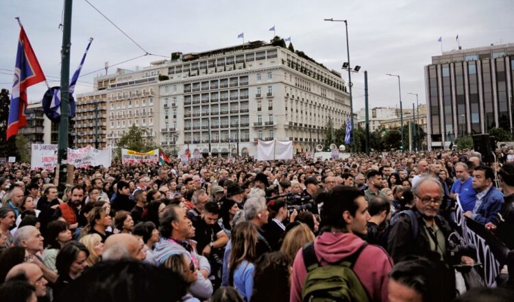 28/2: Κάλεσμα περιφερειακών-δημοτικών κινήσεων στις συγκεντρώσεις για τα Τέμπη