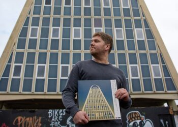 ∆ισκοκριτική: Gogo Penguin-Necessary Fictions