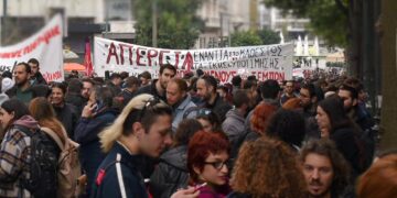 Παρεμβάσεις: Απεργιακό 48ωρο μπλακ άουτ για τα Τέμπη-Άρνηση πλειοψηφίας