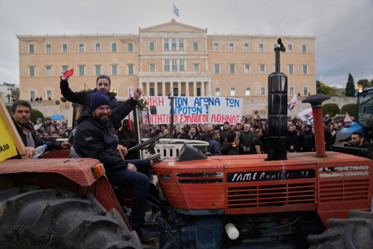 Πολιτικά συμπεράσματα από τον μεγάλο αγώνα των αγροτικών μπλόκων