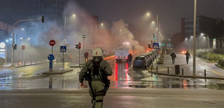 ΑΠΘ: Κρεσέντο καταστολής με 309 προσαγωγές και χημικά