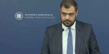 Η ΑΝΤΑΡΣΥΑ καταγγέλλει τις απειλές του κυβερνητικού εκπροσώπου κατά του δημοσιογράφου Χρήστου Αβραμίδη