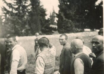 Συγκλονιστικές φωτογραφίες των 200: Από την αφωνία στην κήρυξή τους ως μνημείου