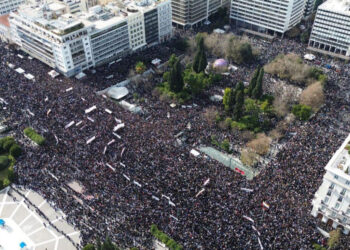 Εκατοντάδες καλέσματα σε Ελλάδα και διεθνώς για τα Τέμπη!