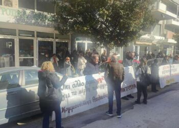 Βιολάντα: Απεργιακή συγκέντρωση και πορεία στα Τρίκαλα (φωτο+βίντεο)