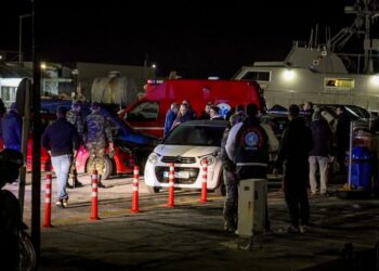 ΑΝΤΑΡΣΥΑ και Κομμουνιστική Απελευθέρωση καταγγέλλουν το έγκλημα κατά μεταναστών στη Χίο – Συλλαλητήριο Πέμπτη 5/2 6 μ.μ. Σύνταγμα