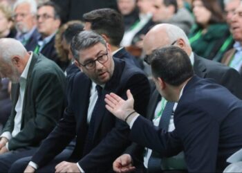 ΠΑΣΟΚ: Ένα συνέδριο για τις μετεκλογικές συνεργασίες