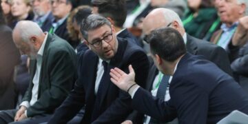 ΠΑΣΟΚ: Ένα συνέδριο για τις μετεκλογικές συνεργασίες