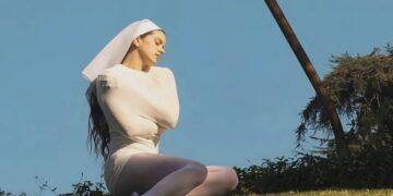 Rosalia – Lux : «Άγιος» φεμινισμός