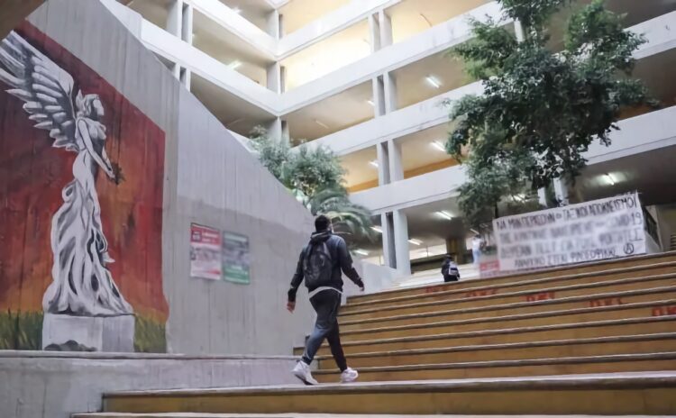 Επίθεση σε μέλη της Attack στη Φιλοσοφική από μέλη της ΑΡΑΣ-ΛΑΕ