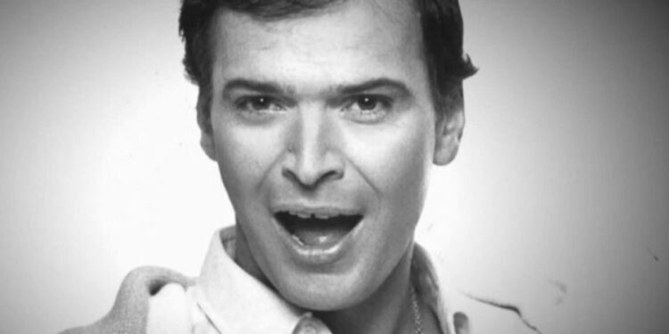 Ο Γιώργος Μαρίνος «πέταξε» στα άστρα