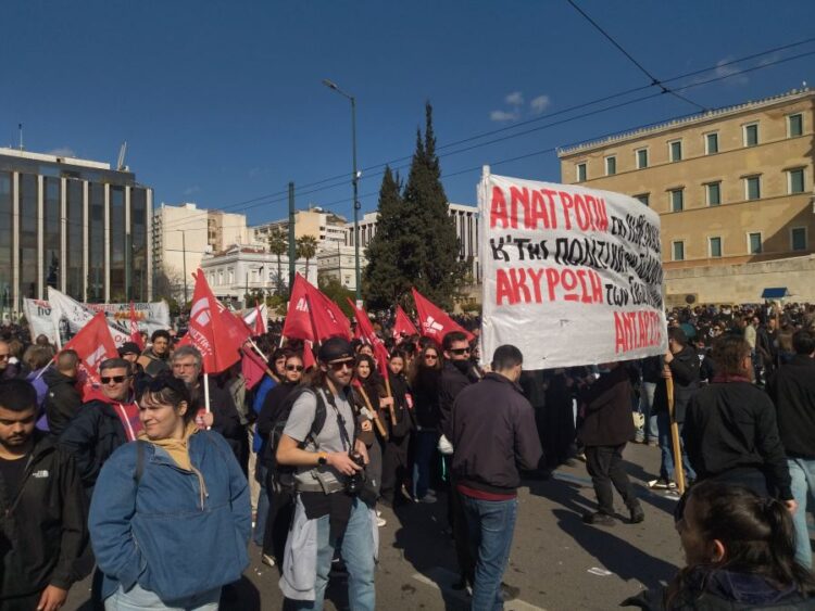 Θέσεις για την 6η Συνδιάσκεψη ΑΝΤΑΡΣΥΑ: Αντικαπιταλιστικό ή αντιδεξιό μέτωπο;