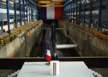 Γαλλική πυρηνική «ομπρέλα» που προσελκύει κινδύνους