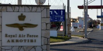 Απειλή για την Κύπρο οι βρετανικές βάσεις και το ΝΑΤΟ