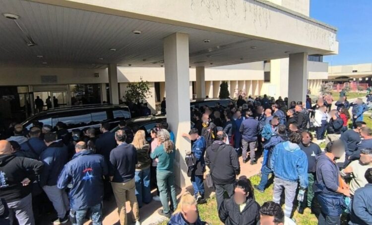 Δικαστική και αστυνομική τρομοκρατία στην ΕΑΒ