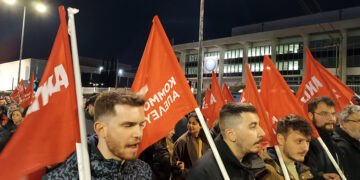 Πρωτοπόρα στην αντιπολεμική πάλη, ανοίγει η πολιτική συζήτηση μπροστά στην 6η Συνδιάσκεψη