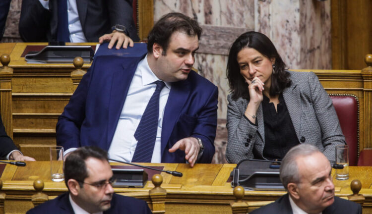 Ούτε για έναν καφέ… στο χέρι δε φτάνει η αύξηση
