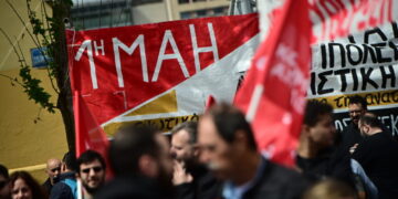 Κόκκινη Πρωτομαγιά, ταξική και αντιπολεμική