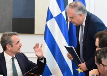 Τρίζει η κυβέρνηση ώρα για ανατροπή!