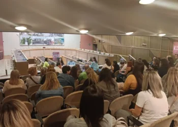 ΑΚΙΣ ΟΤΑ: Μαζική εκδήλωση με εργαζόμενες κοινωνικών δομών