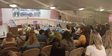 ΑΚΙΣ ΟΤΑ: Μαζική εκδήλωση με εργαζόμενες κοινωνικών δομών