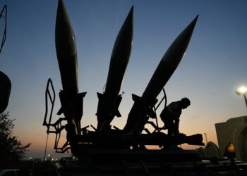 Πόλεμος στο Ιράν: Όταν ο «περίπατος»  γίνεται ναρκοπέδιο