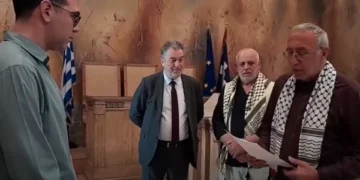 Οι φαιδρότητες των κυβερνητικών τρολ με αφορμή την εναλλαγή της εκπροσώπησης της Ανατρεπτικής Συμμαχίας στο δημοτικό συμβούλιο Αθήνας