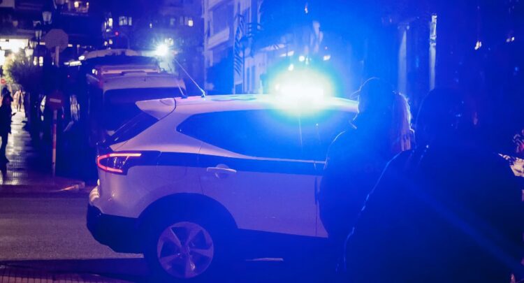 Επίθεση μίσους: Νεαροί παρέσυραν με αυτοκίνητο τρανς γυναίκα
