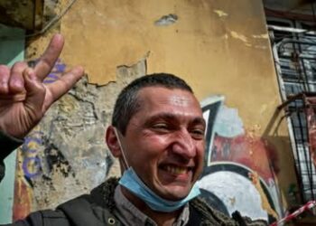 Στο νοσοκομείο ο απεργός πείνας για τα Προσφυγικά Αριστοτέλης Χαντζής