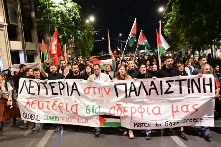 Νέα συγκέντρωση στο ΥΠΕΞ για τους Έλληνες του στόλου ελευθερίας- Κυβερνητικός εμπαιγμός