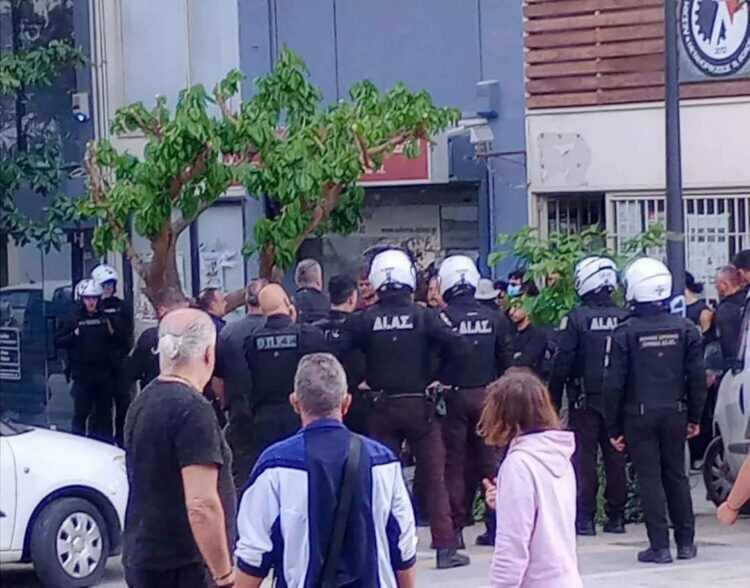 Προσαγωγές και συλλήψεις στον Βόλο μετά από κινητοποίηση υπέρ της Παλαιστίνης