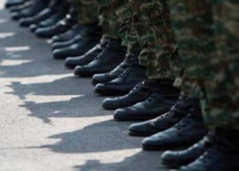 Της πολεμοκαπηλείας το… «λιώσιμο»