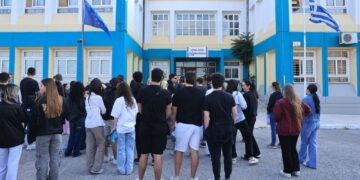 Πανελλαδικές εξετάσεις: Η νιότη στην εξεταστική αρένα