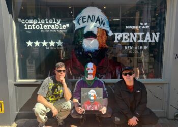 Kneecap – Fenian: Mαχητικό hip-hop ενάντια στην καταπίεση